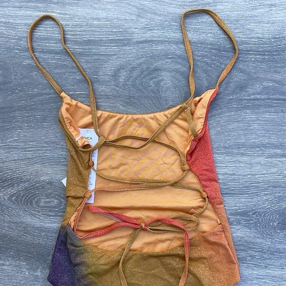 RVCA Trippy Dana Cheeky - Picture 12 of 13